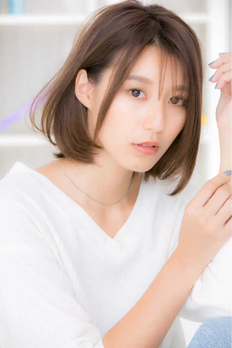ミディアム カラー 髙木 みのりのヘアスタイル