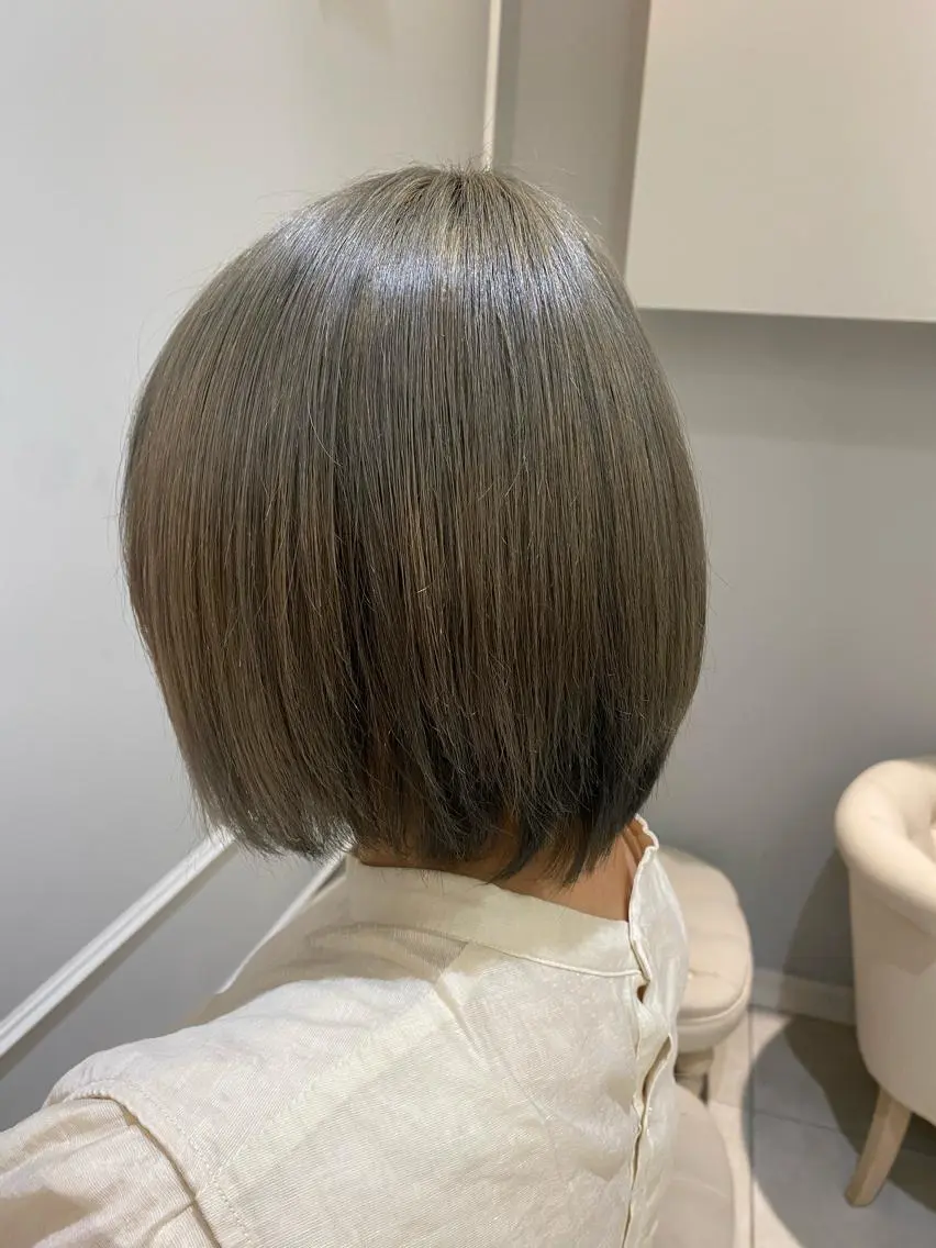 ショート 美髪矯正透明感カラー 江川　和輝のヘアスタイル