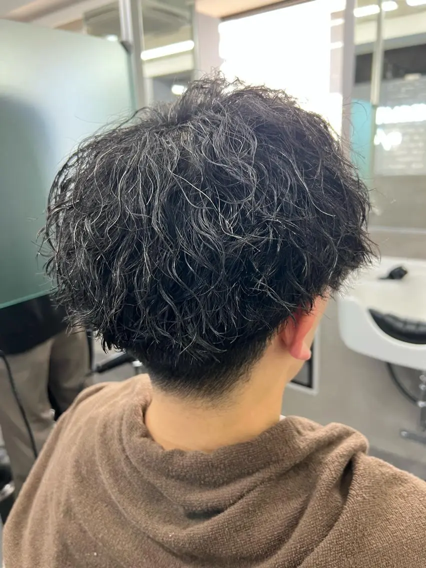 ショート パーマ メンズ マッシュ 刈り上げ カット パーマ 垢抜け・メンズパーマ 津山祐紀のヘアスタイル