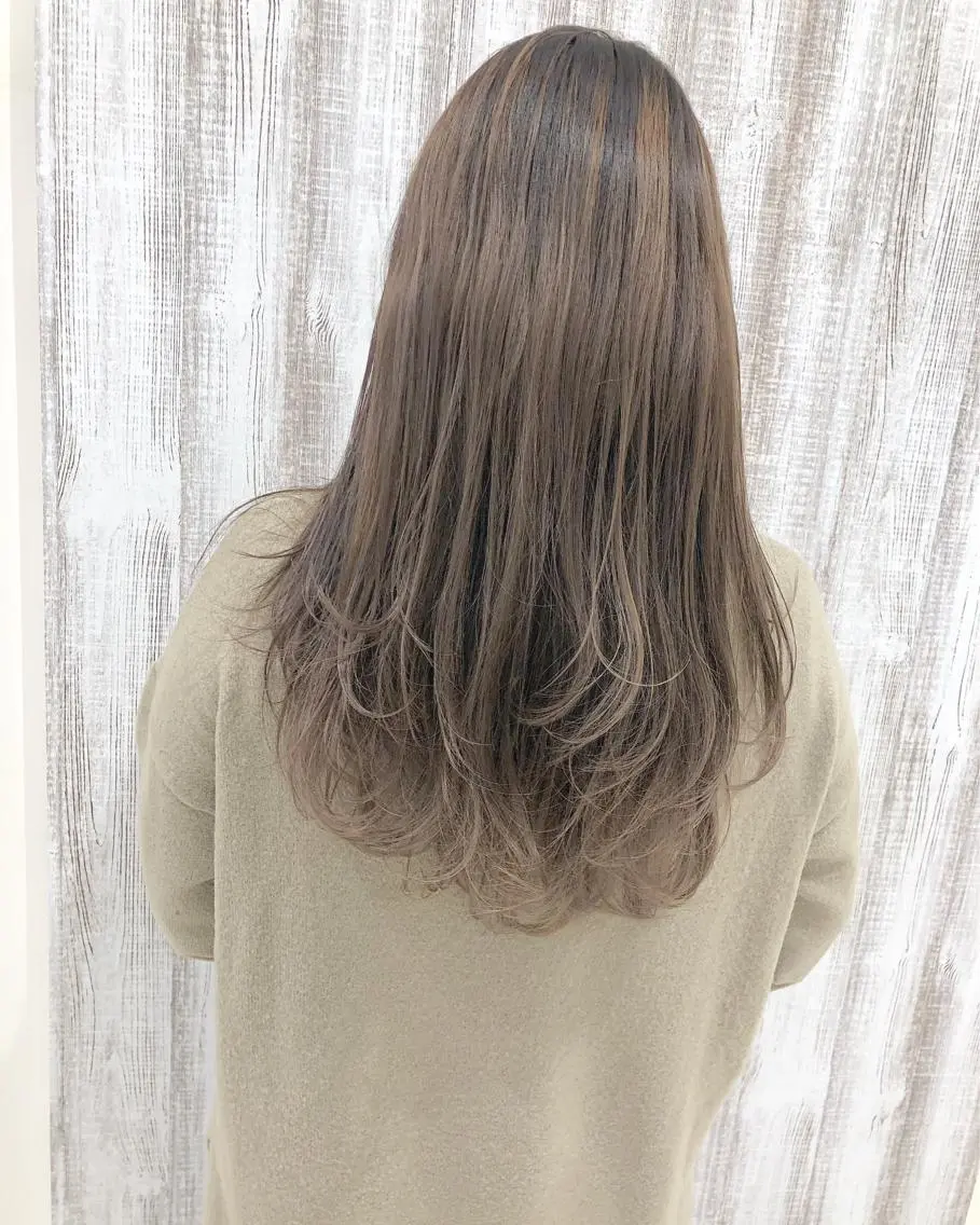 ミディアム カラー 横浜ブリーチムラ直し ハイトーン/ブリーチのヘアスタイル