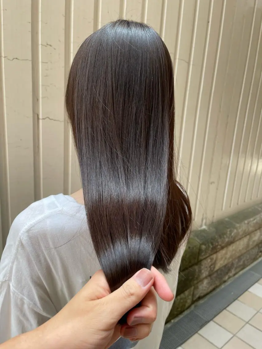 セミロング 髪質改善 antica YOSHIのヘアスタイル