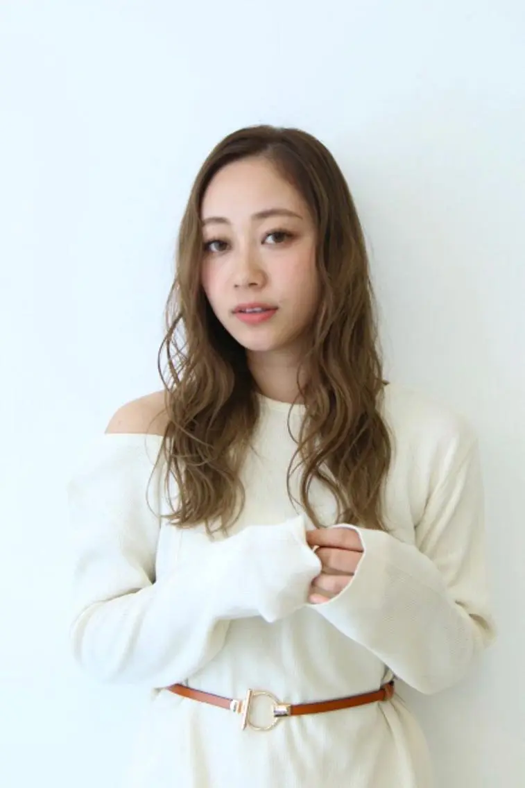 ロング カラー パーマ ベージュカラー un 溝の口 伊豆本のマツエク・マツパデザイン