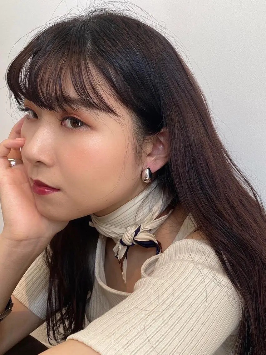 ロング カラー 前田 梨沙のヘアスタイル
