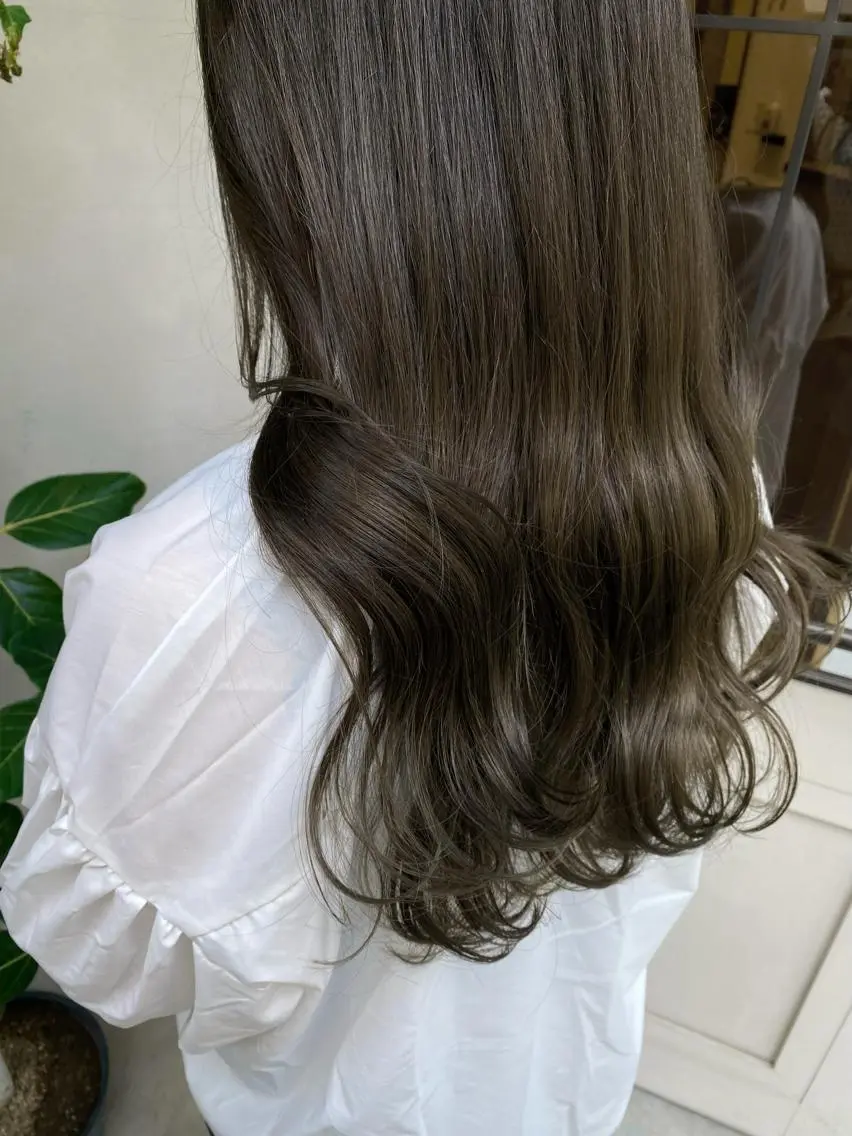 ロング カラー カット ヘアカラー トリートメント ENIF ヤマグチアツコのヘアスタイル
