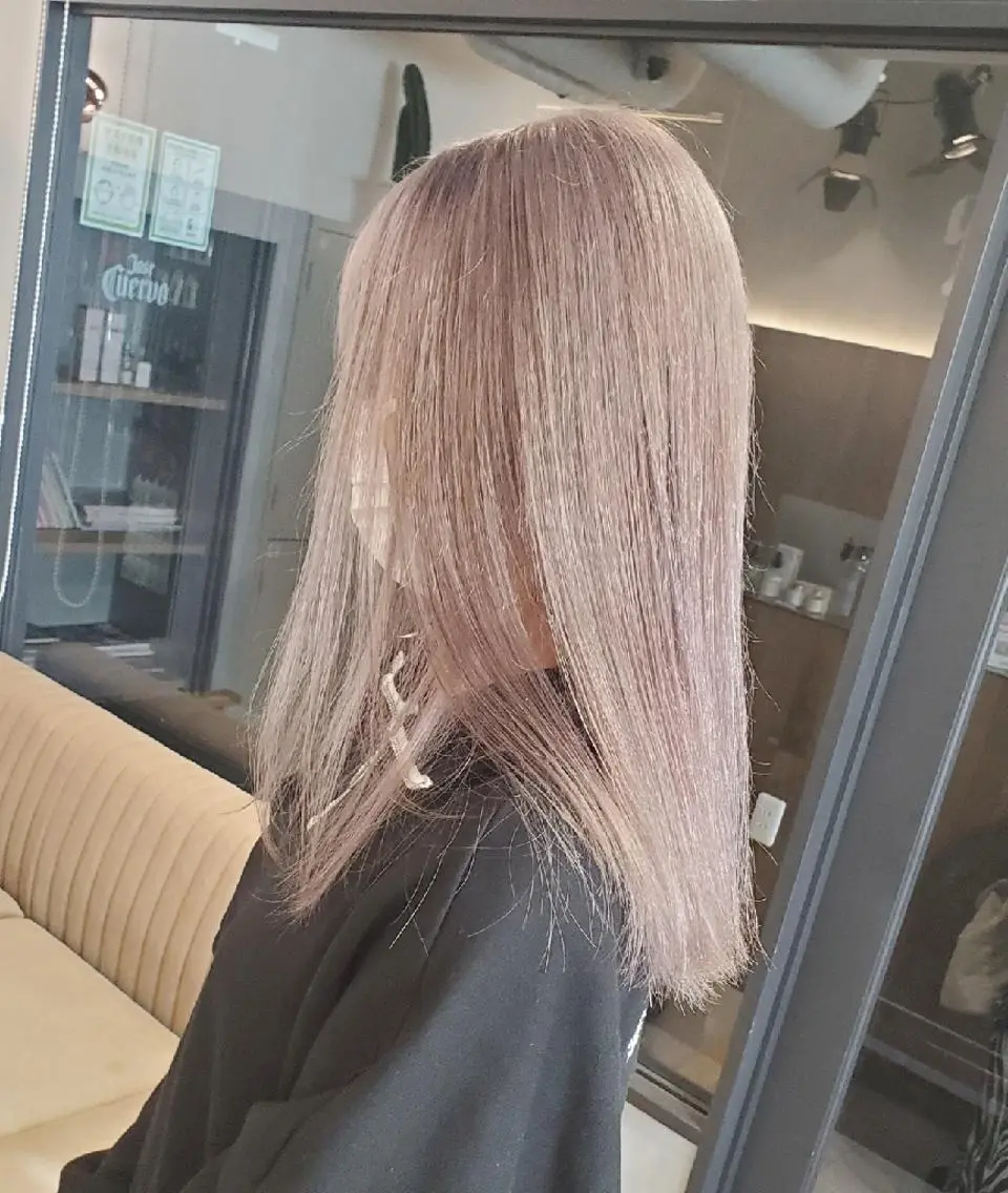 セミロング ✨本日空きあります✨ 遠田コウヘイ🌟のヘアスタイル