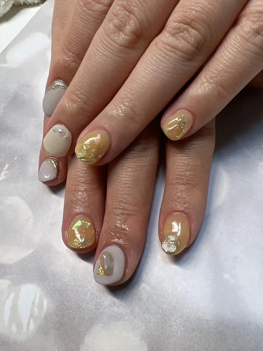 ネイル ミラーネイル ニュアンスネイル coco nailのネイルデザイン