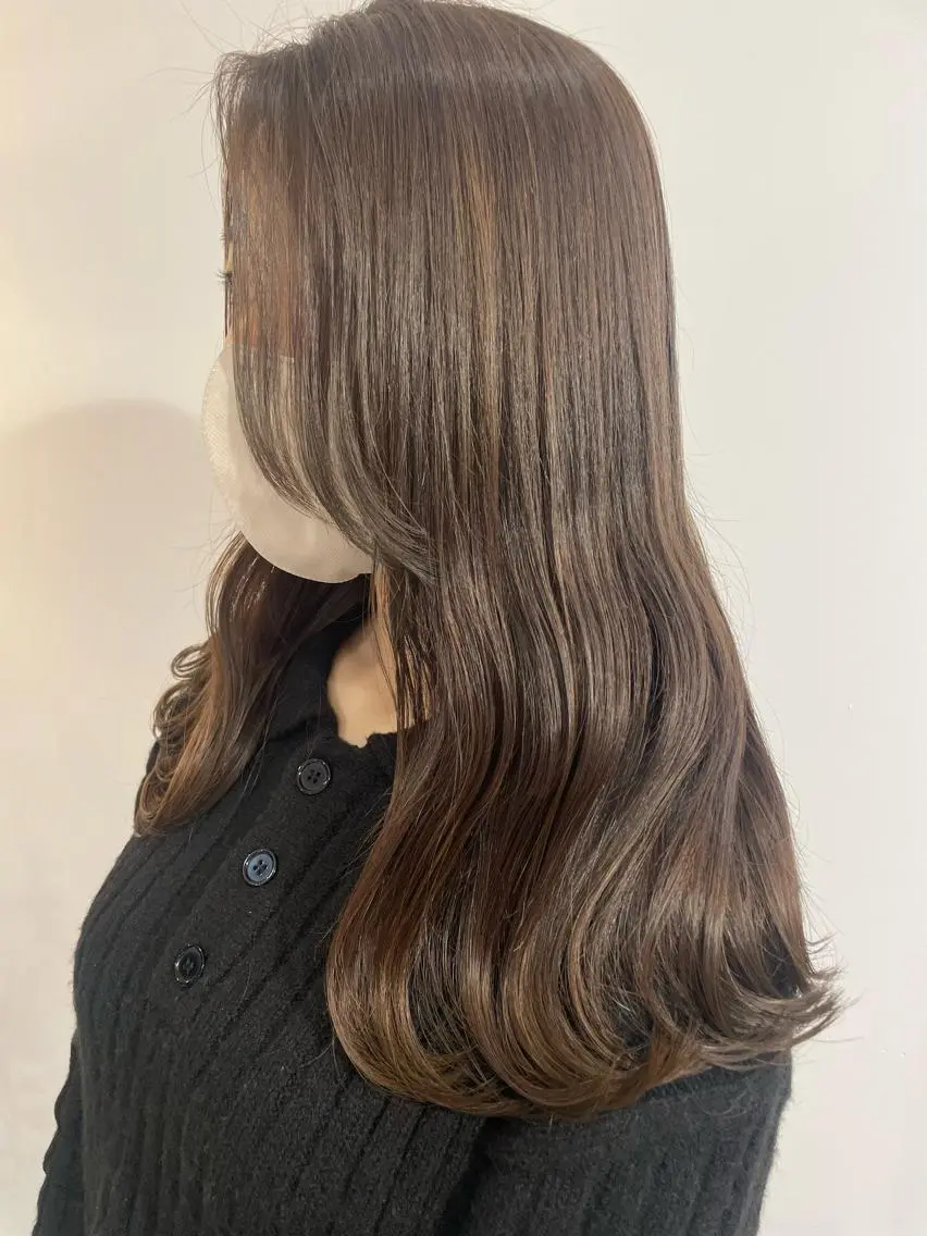 ロング カラー カット ヘアカラー トリートメント 平澤 萌香のヘアスタイル