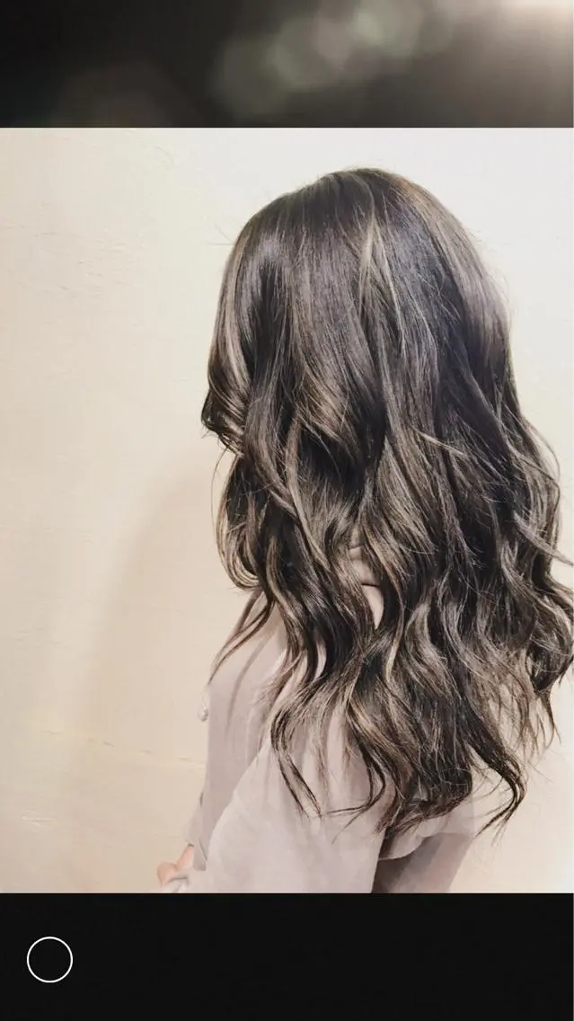 カラー 坂野 結子のヘアスタイル