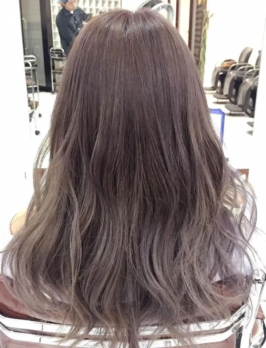 セミロング 髪質改善カラー🫧＆ レイヤー🕊古川のヘアスタイル