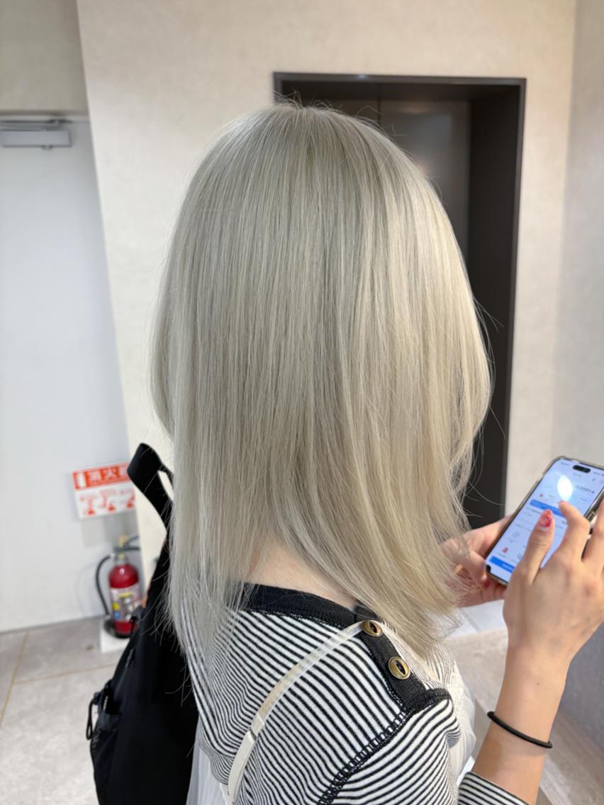 ミディアム カラー カット ヘアカラー トリートメント lafit ラフィット 下大利のヘアスタイル