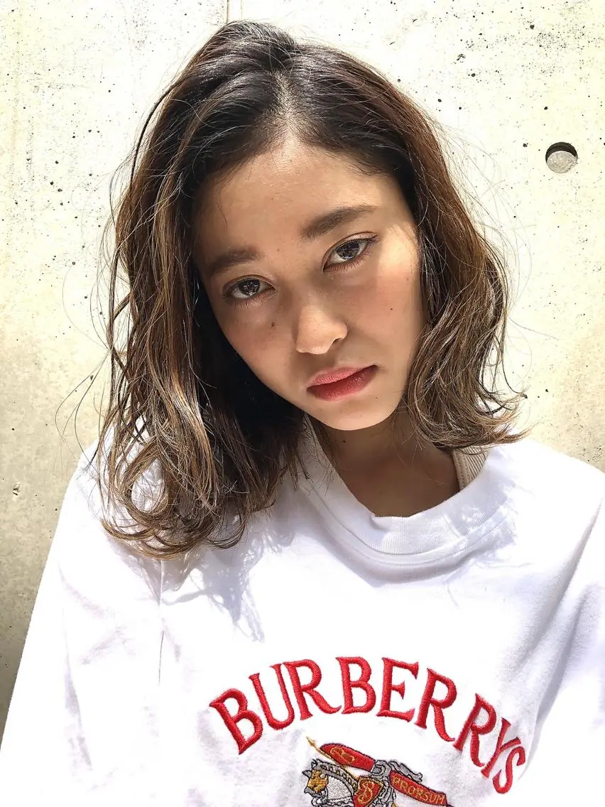 ミディアム カラー カット ヘアカラー トリートメント 一ノ瀬 暁のヘアスタイル