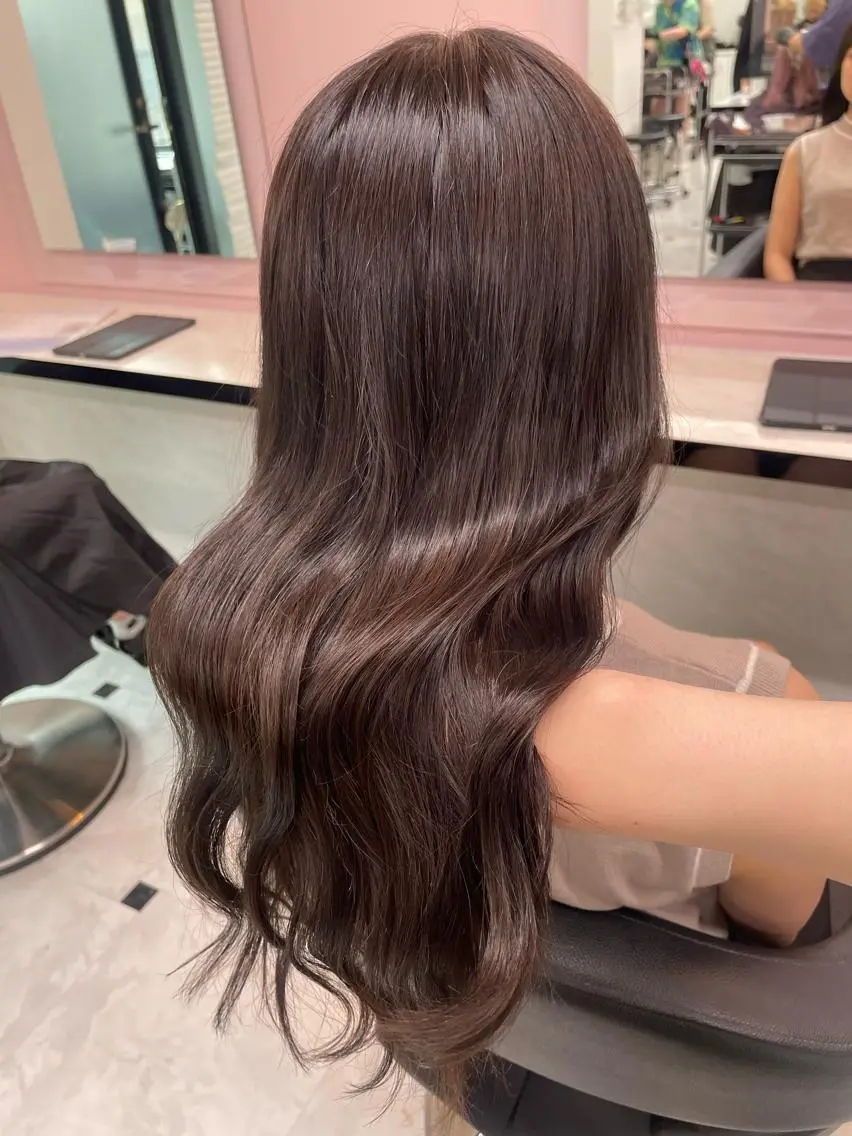 セミロング トリートメント うる艶トレンドヘア 🕊️上野BABYのヘアスタイル