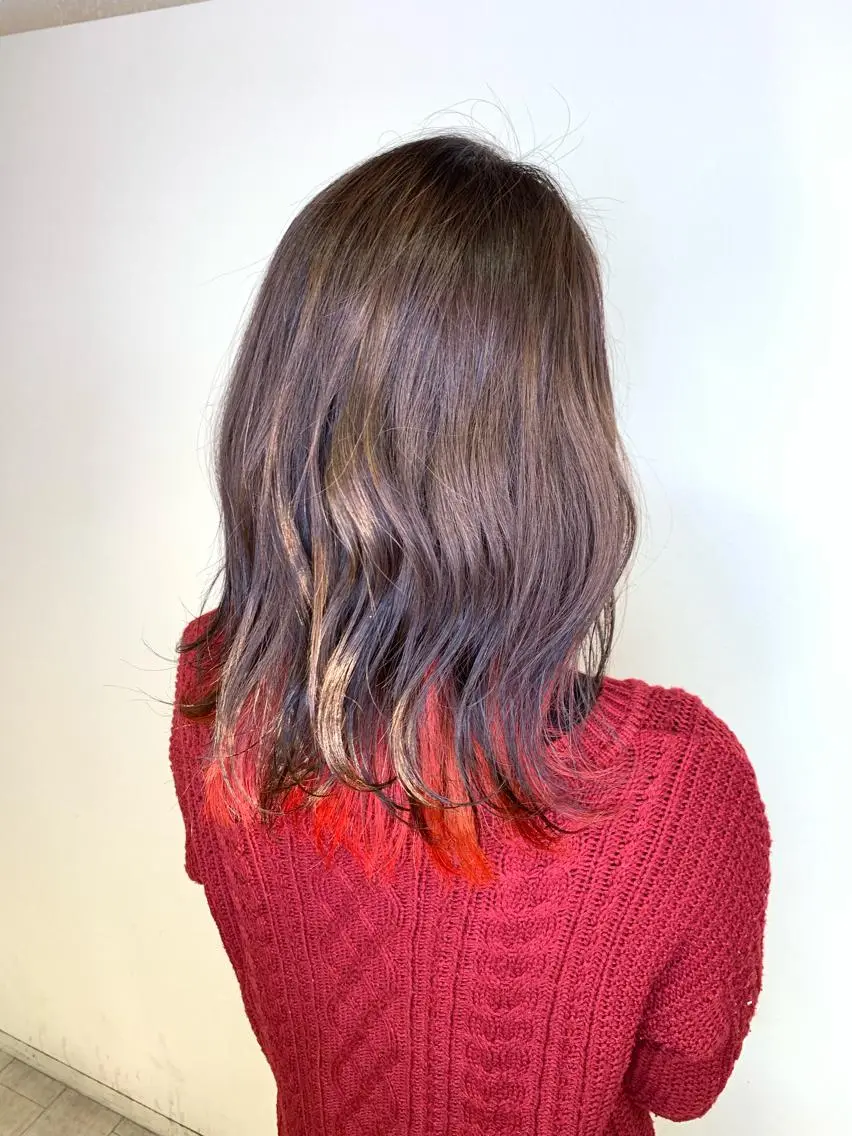 ミディアム カラー ミディアムパーマ イルミナカラー インナーカラー レッドカラー トリートメント ヘアカラー Miru by INCE HAIRのヘアスタイル