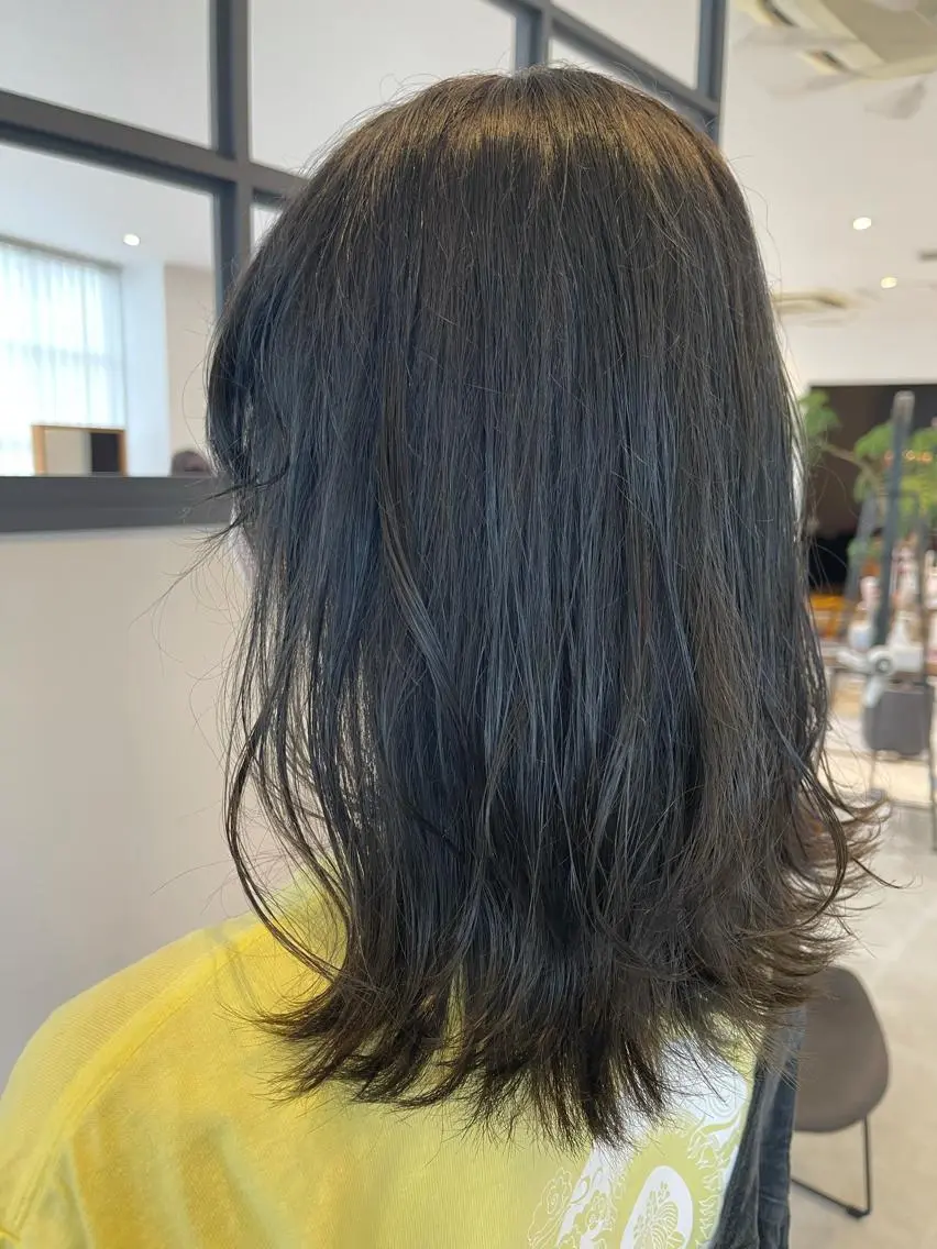 セミロング カラー ベージュカラー 透明感カラー オリーブベージュ ヘアカラー 由比藤理子 ブリーチカラー🌈のヘアスタイル