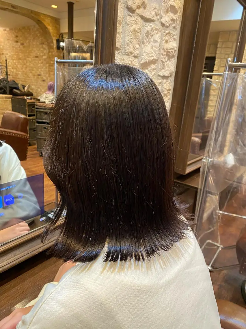 セミロング カラー ブラウンカラー ダークブラウン ブリーチカラー⸜♡⸝ クルミ🐍のヘアスタイル