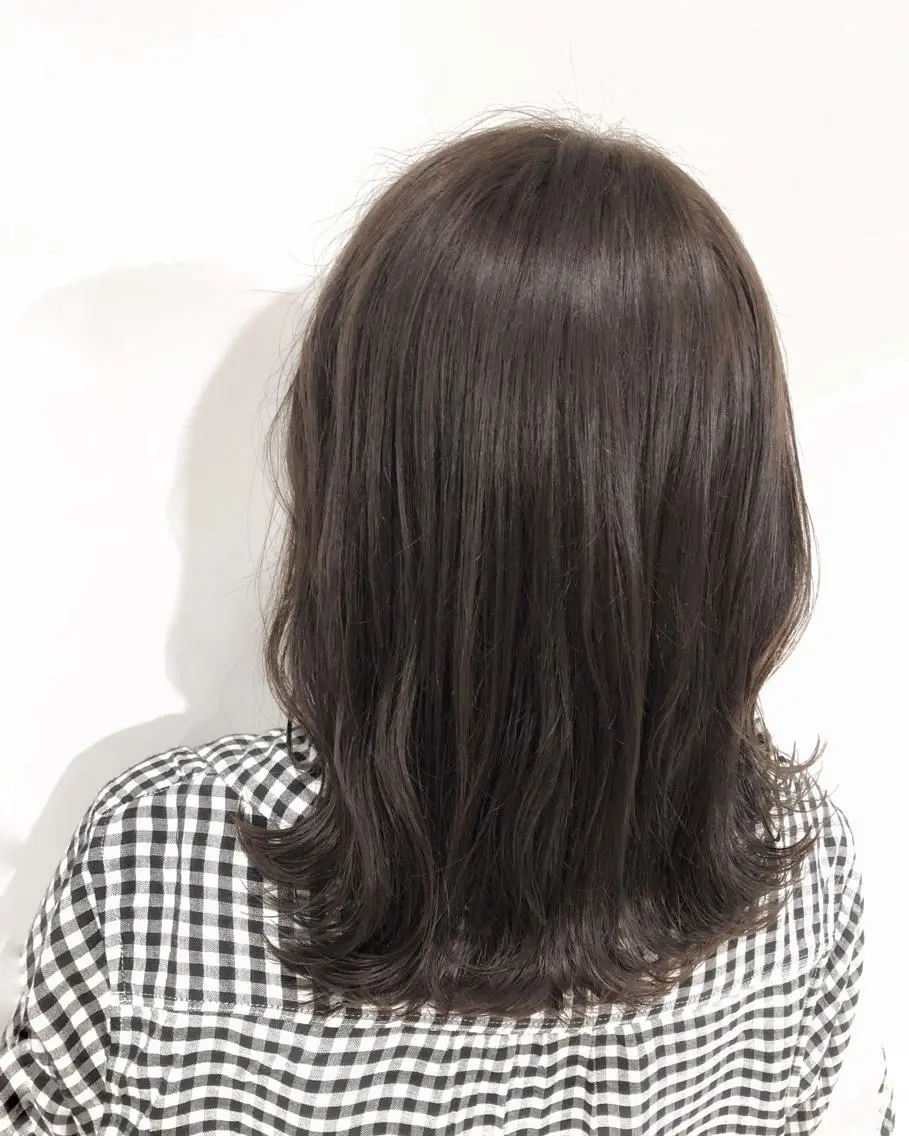 ミディアム カラー グレージュ ラベンダーカラー ラベンダーグレージュ ラベンダーグレー ヘアカラー トリートメント 🍊新宿南口🍊 ERINAのヘアスタイル