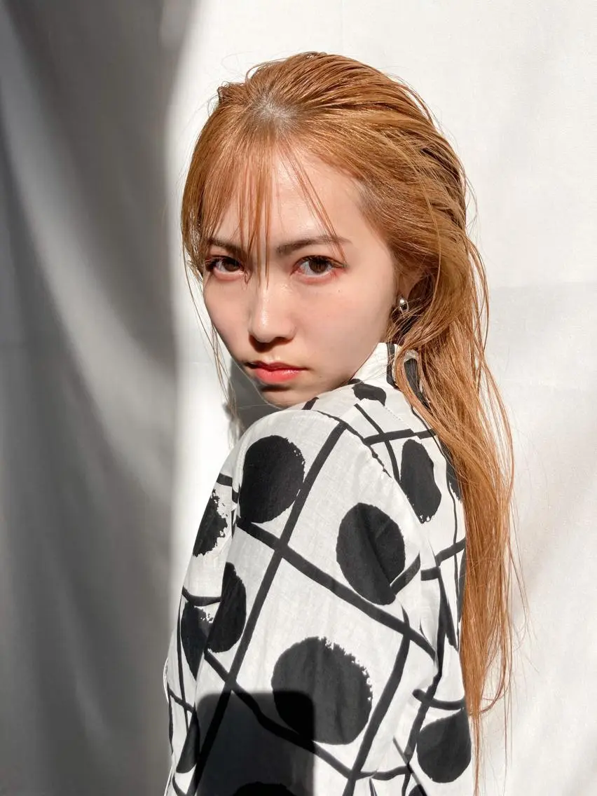 ロング カット ヘアカラー トリートメント 金田 夏野のヘアスタイル