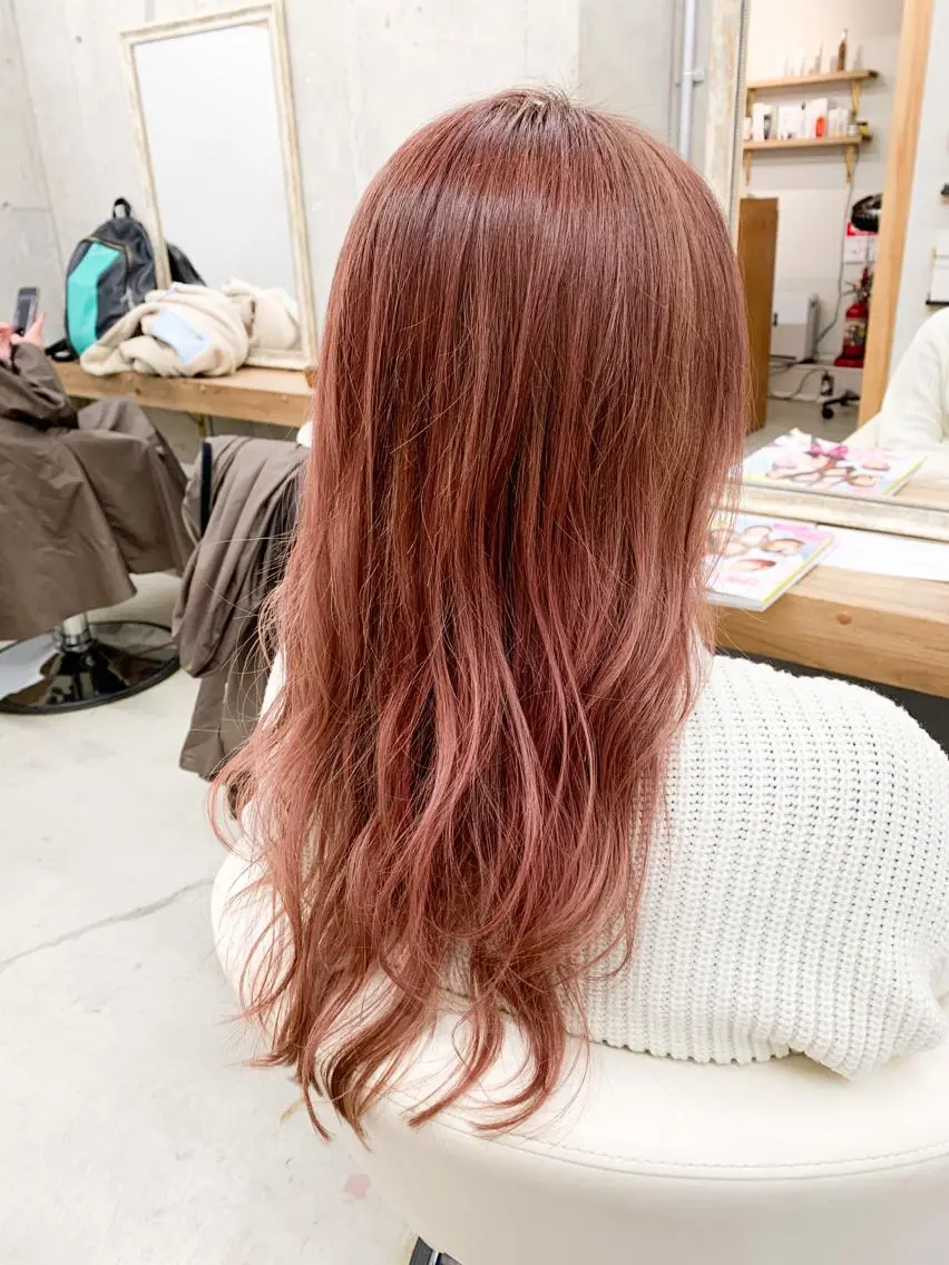 ロング 切りっぱなしボブ アッシュ ボブ 斜めバング 外国人風カラー カット ヘアカラー 角床直哉 カラーカットNO 1のヘアスタイル
