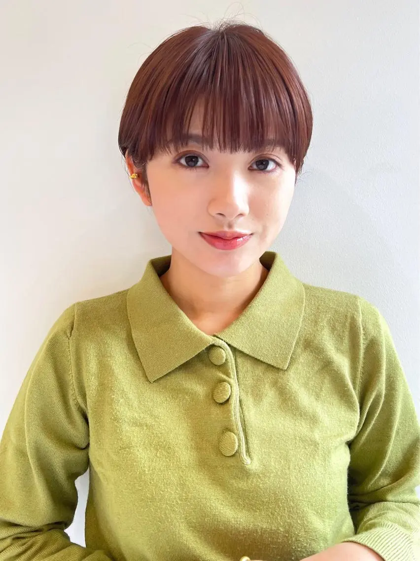ショート 浅香 美加のヘアスタイル