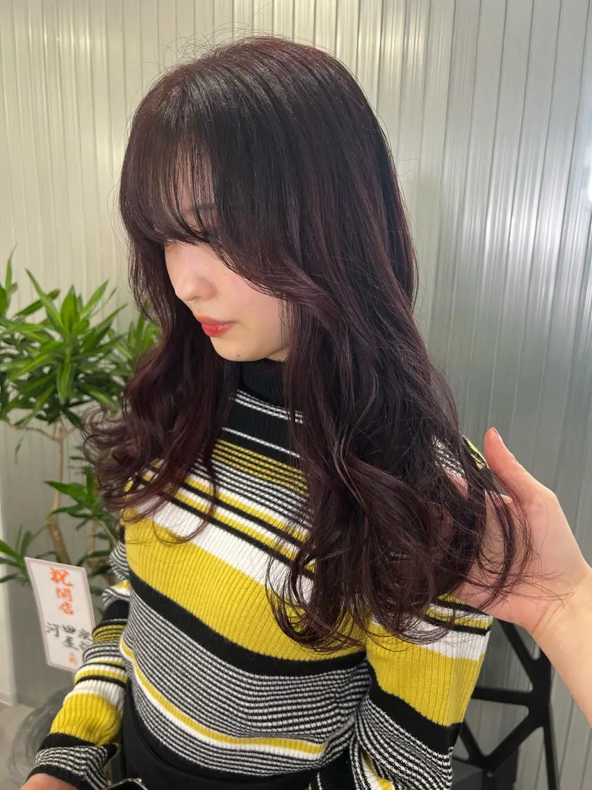 ロング カラー ベージュカラー ブリーチ ブラウンカラー 透明感カラー ダブルカラー カット ヘアカラー トリートメント LOOP REMIのヘアスタイル