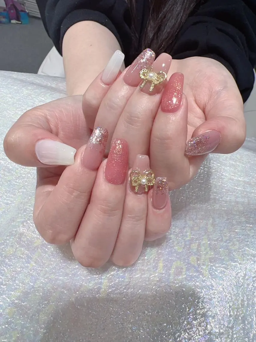 ネイル 長さ出し ネイルチップ Queen‘s なんのネイルデザイン
