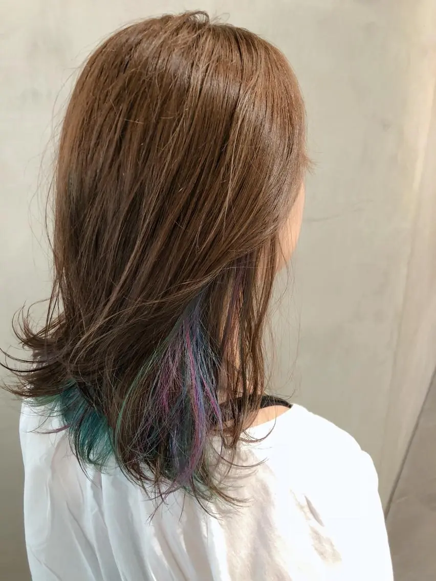 ミディアム カラー ユニコーンカラー カット ヘアカラー トリートメント 大西 直人のヘアスタイル