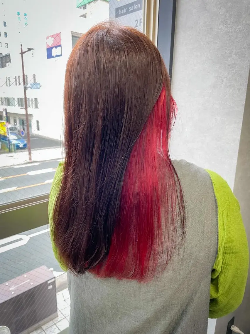 ロング カラー インナーカラー 朝倉 海斗のヘアスタイル