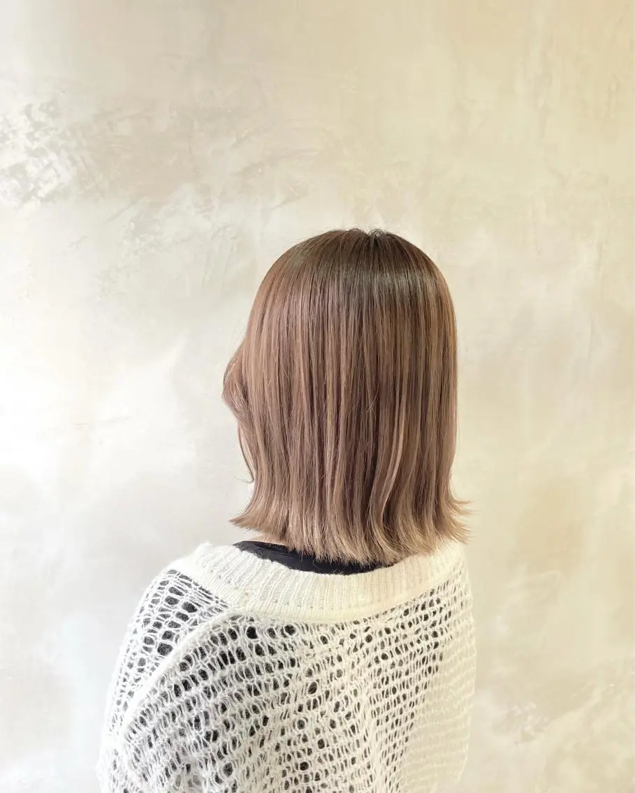 ミディアム カラー 佐々木  まゆかのヘアスタイル