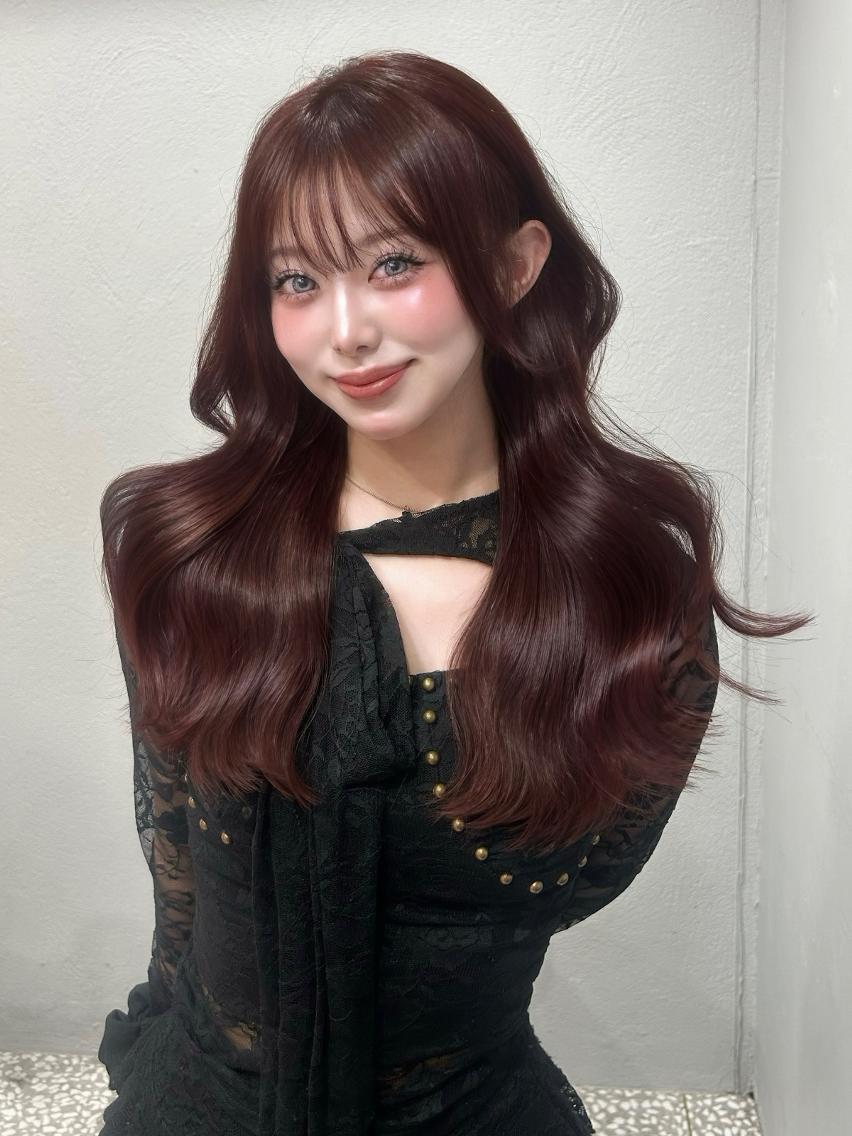ロング カラー ベージュカラー ブリーチ ブルーカラー ブルージュ 透明感カラー カット ヘアカラー トリートメント 表参道/ワンホンヘア SAAYA🖤のヘアスタイル
