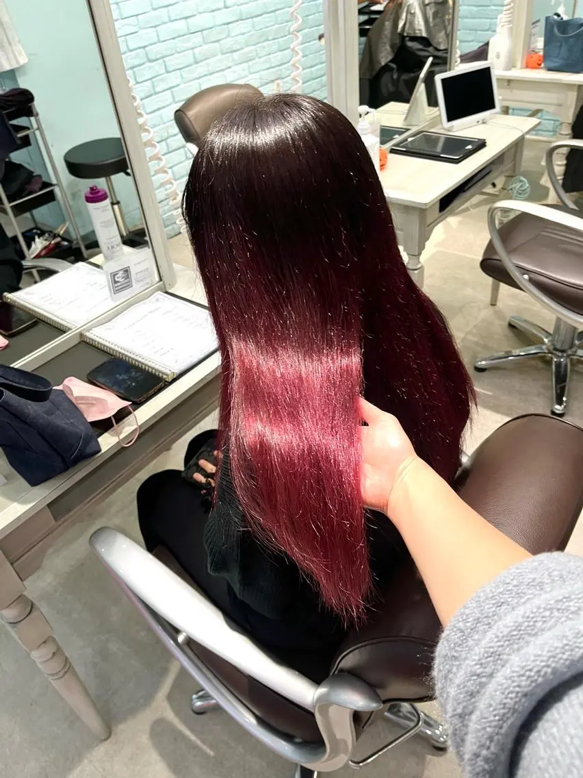 ロング カラー ヘアアレンジ 🩶【推しハイトーン 】yuzu🩶のヘアスタイル