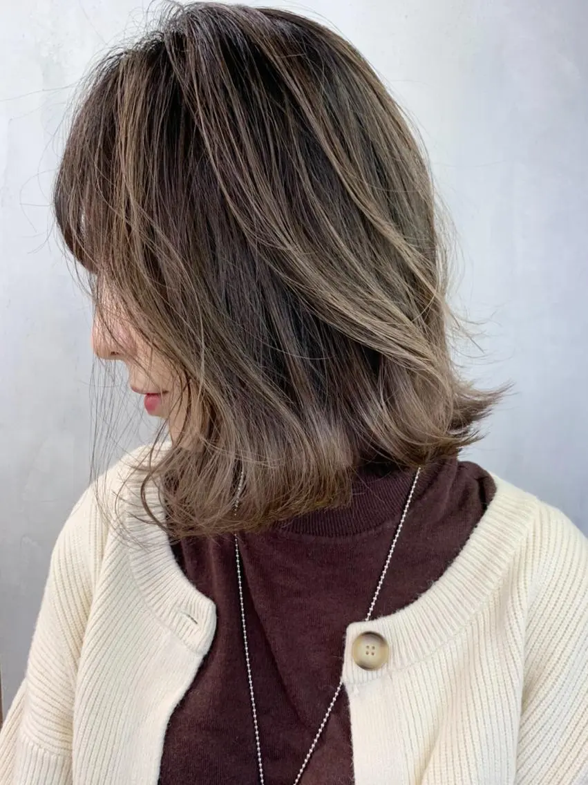 ミディアム カラー パーマ ヘアアレンジ グラデーションカラー ハイライトカラー ハイライト ITbyALBUM 浦和店のヘアスタイル