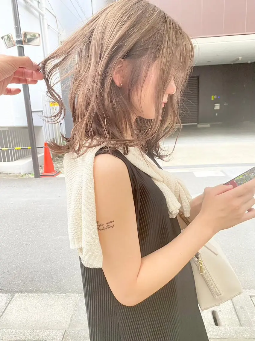 ミディアム カラー 🌼ベージュ/暖色 🌼すずのヘアスタイル