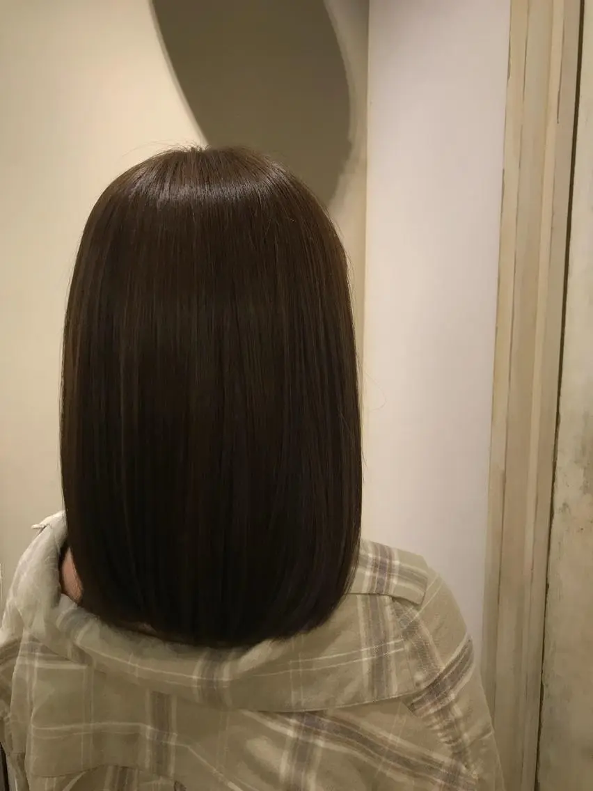 セミロング カラー ベージュカラー 透明感カラー 韓国スタイル🇰🇷 annaのヘアスタイル