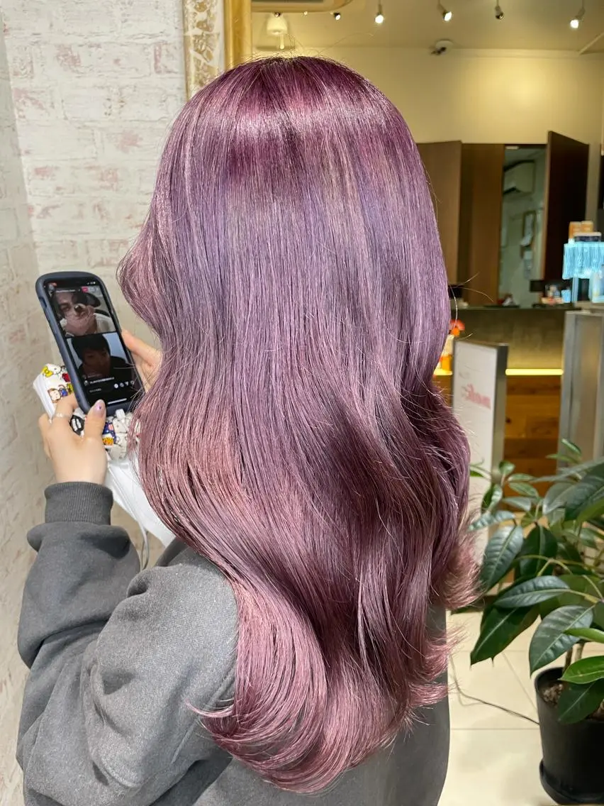 ロング カラー ダブルカラー イヤリングカラー インナーカラー 🩵アンブレラカラー 髪質改善 丸尾】のヘアスタイル