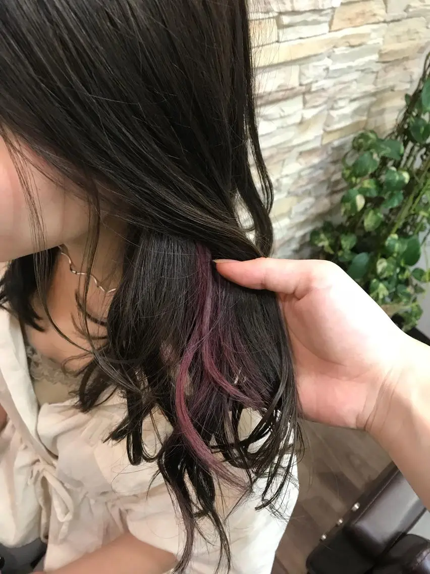セミロング カラー イヤリングカラー ピンクカラー a aのヘアスタイル