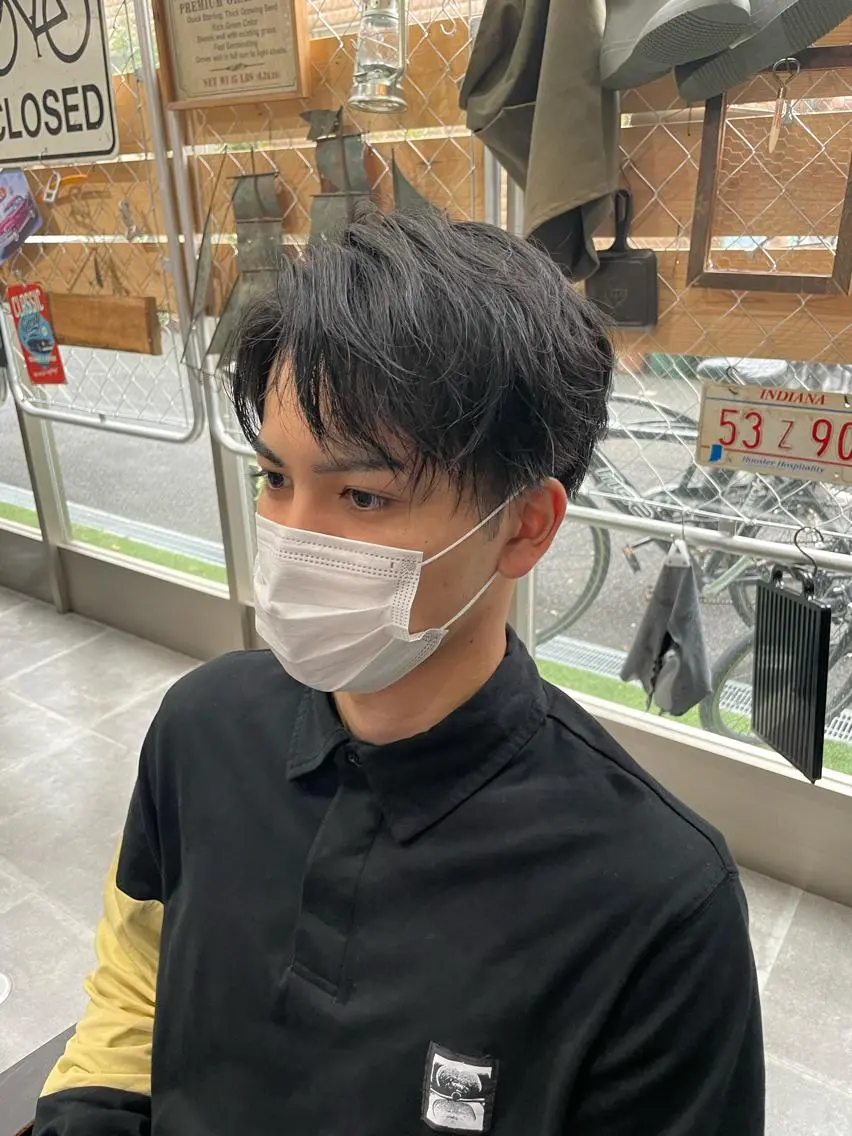 ショート カラー パーマ ヘアアレンジ メンズ キッズ ネイル マツエク・マツパ アイブロウ アップバング 刈り上げ カット メンズカット✂️ パーマ寺西優真のヘアスタイル