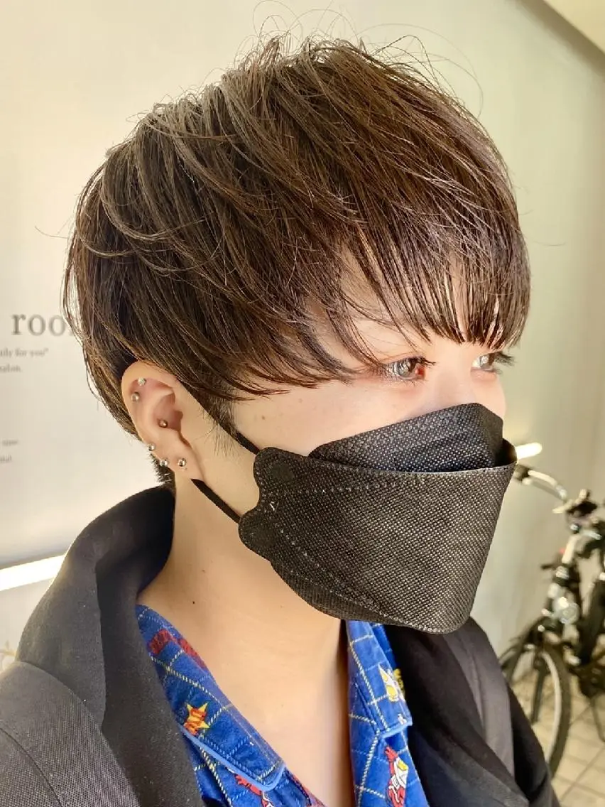 ショート カラー レイヤーカット ショートヘア カット ヘアカラー トリートメント メンズ&ショート LEA山村真史のヘアスタイル