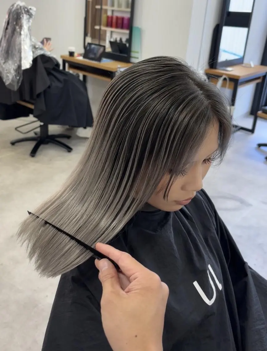 セミロング ハイライト レイヤーカット カット ヘアカラー トリートメント shota/ブリーチ ハイトーン/レイヤーのヘアスタイル