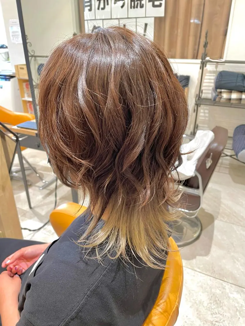 ミディアム パーマ ミディアムパーマ ウルフカット 安田 美由紀のヘアスタイル
