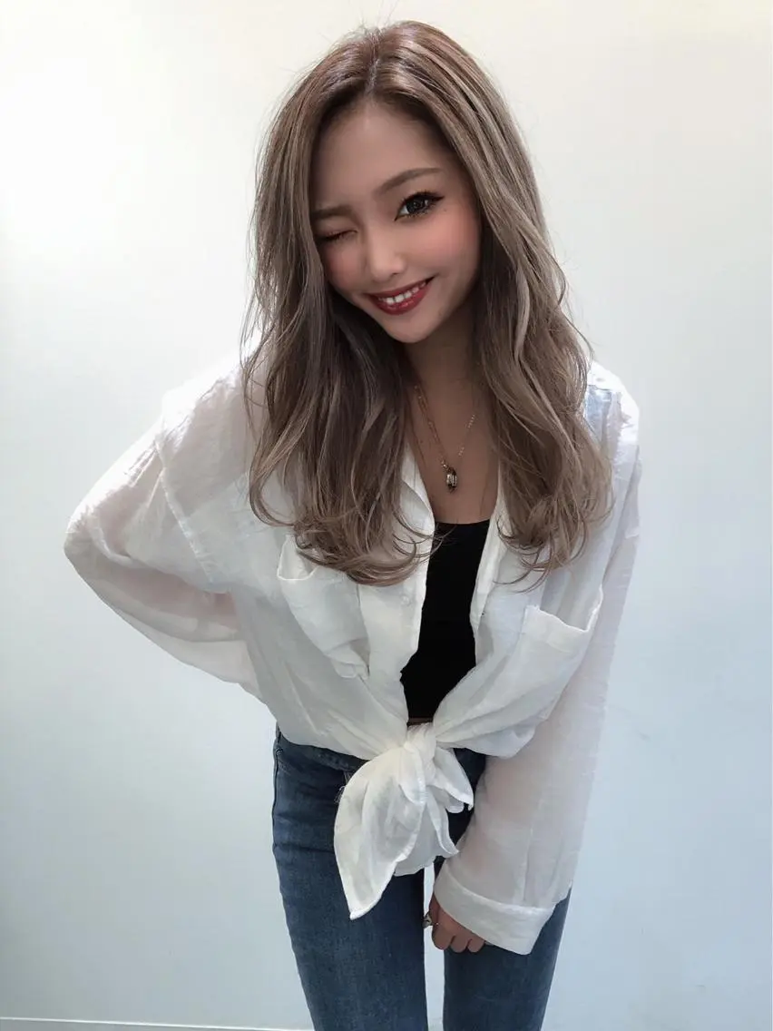 セミロング Loob.TOKYO MIYA🌈のヘアスタイル