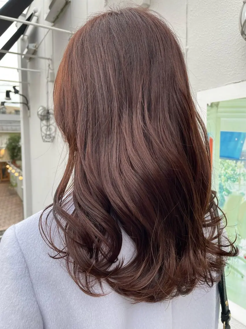 セミロング カラー カット ヘアカラー トリートメント 平 ちひろのヘアスタイル