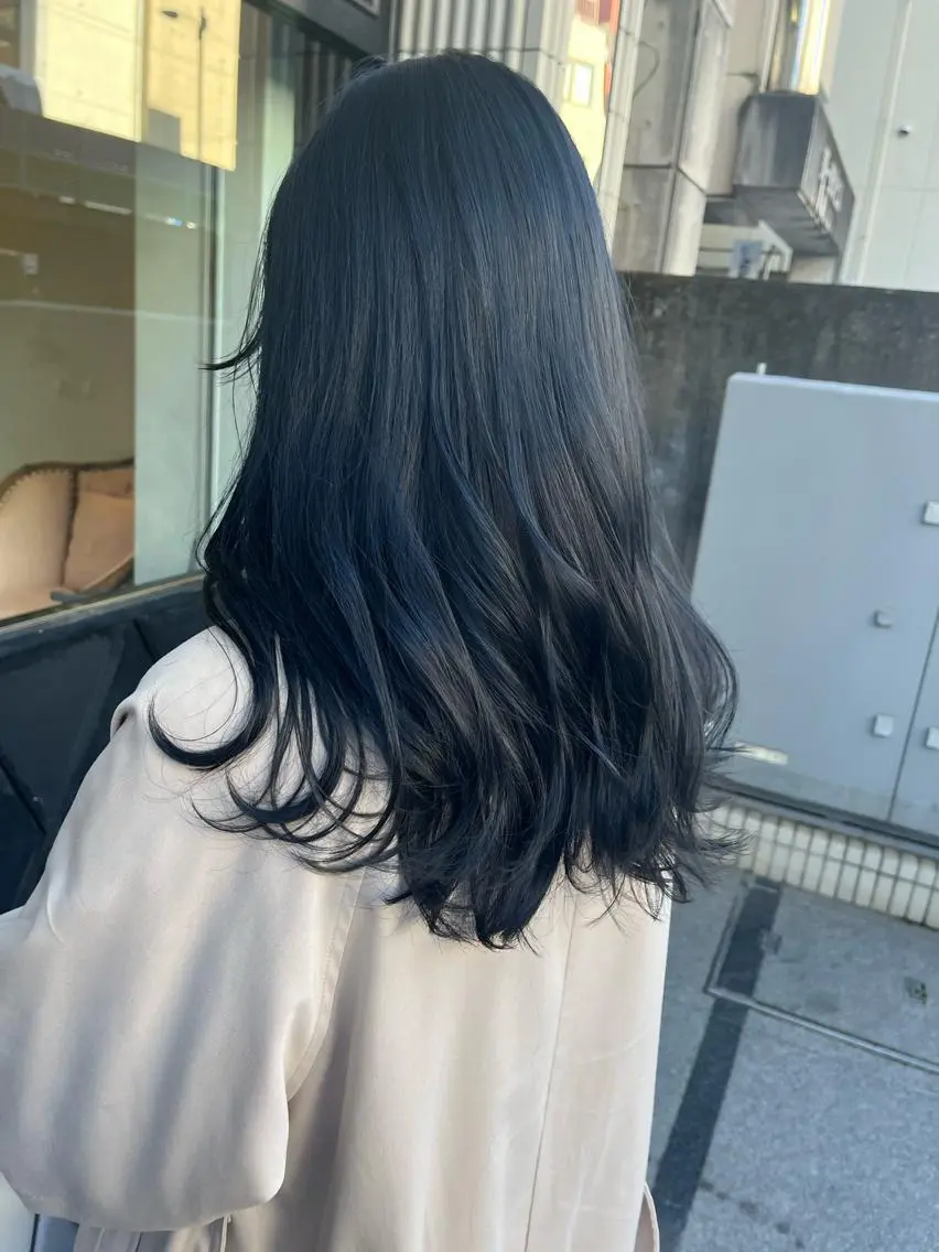 ロング カラー 黒髪 ブルーカラー ブルーブラック 透明感カラー BAROQUE gotou 🌙のヘアスタイル