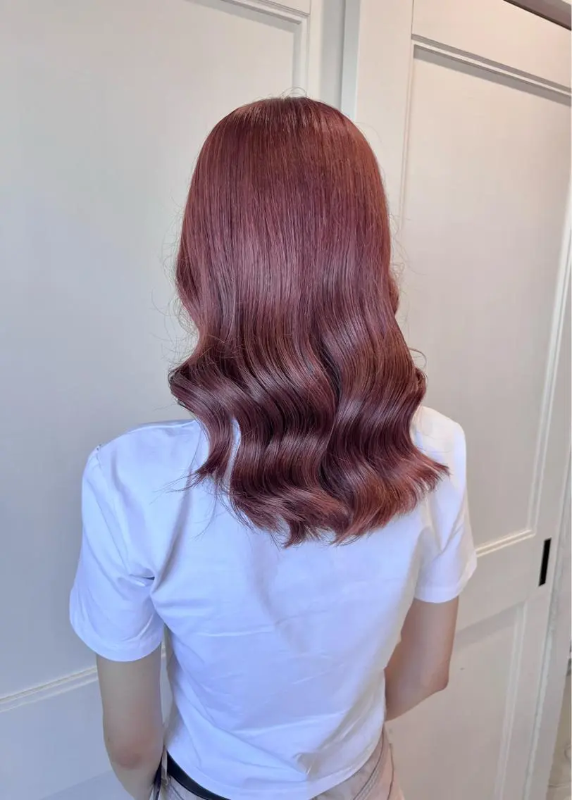 セミロング allum SAKURAのヘアスタイル