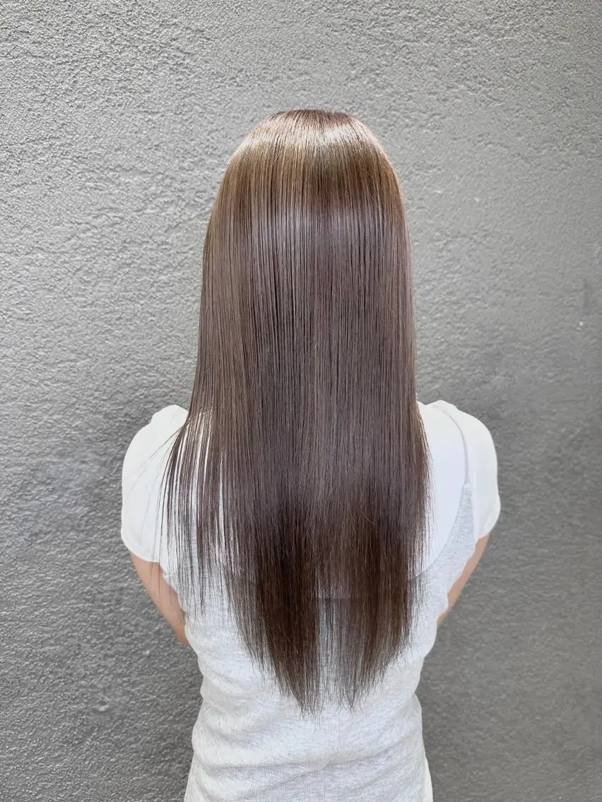 ロング カラー グレージュ ハイライトカラー ハイライト 村上 佳織のヘアスタイル
