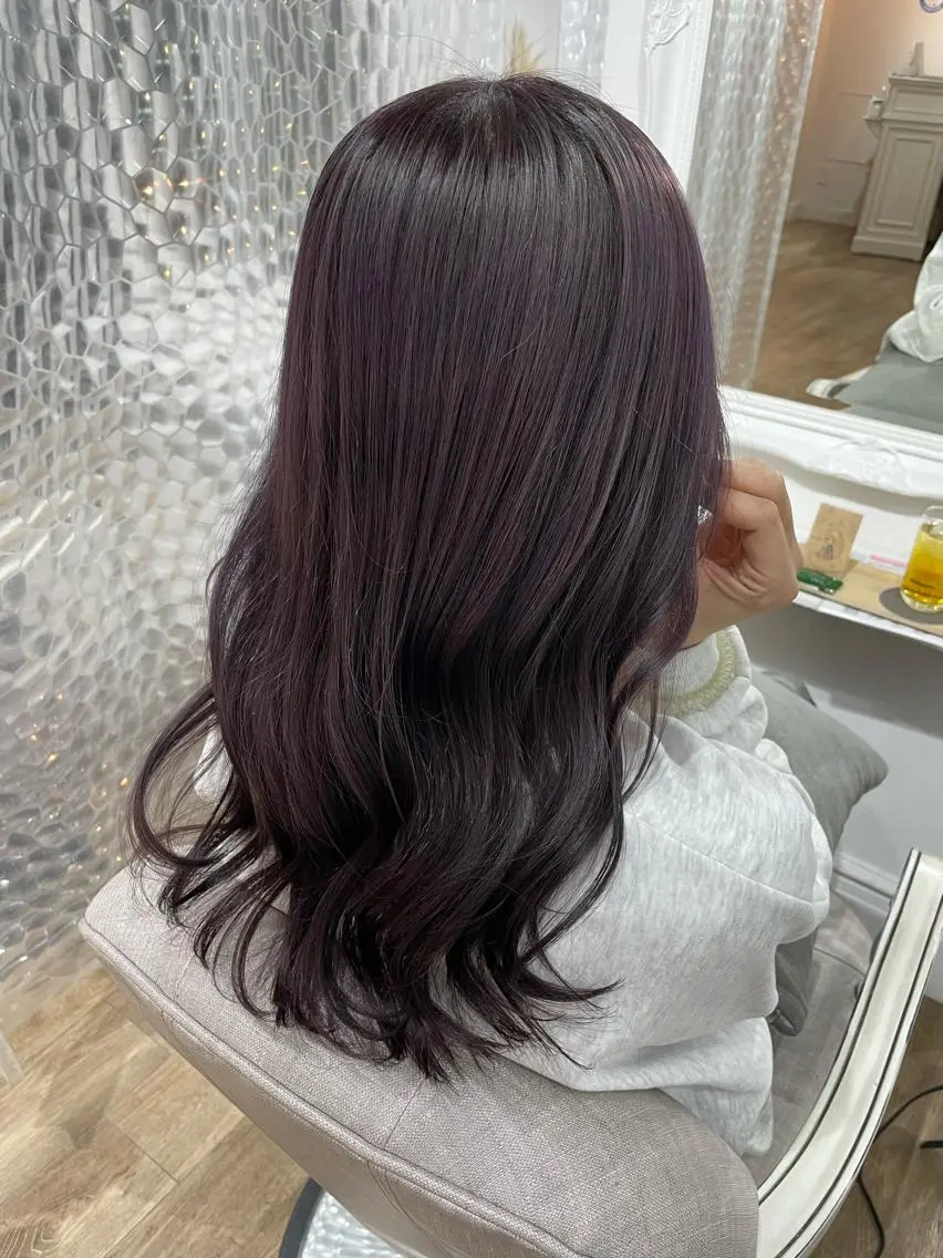 ロング カラー ヘアアレンジ ブリーチ グレージュ ラベンダーカラー ラベンダーグレージュ ラベンダーグレー ヘアカラー トリートメント 酸性縮毛矯正 梅田茶屋町 Juriのヘアスタイル