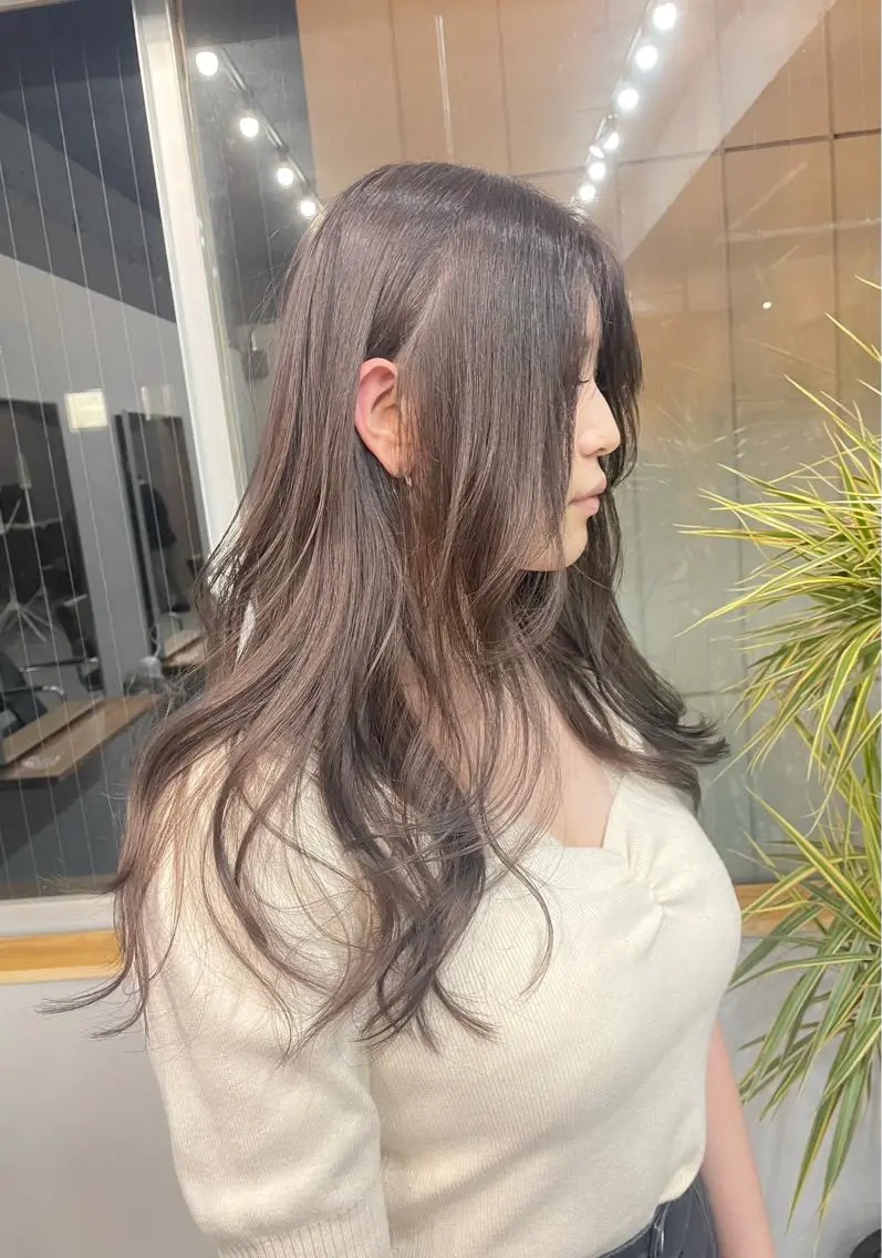 カラー ラベンダーカラー カット ヘアカラー トリートメント レイヤーカット 西村あきやのヘアスタイル
