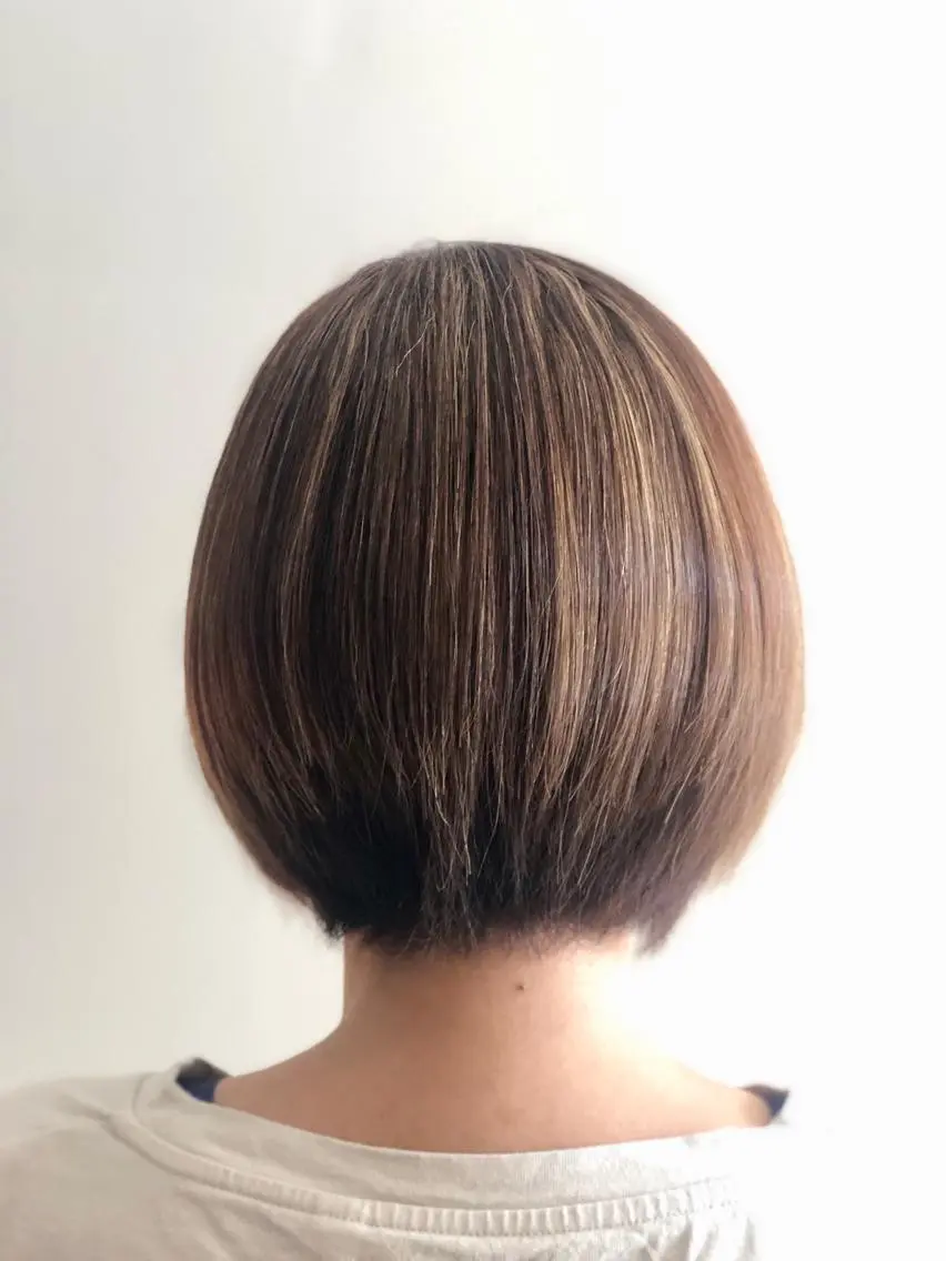 ショート カラー ハイライトカラー ハイライト 嶌田 沙紀のヘアスタイル