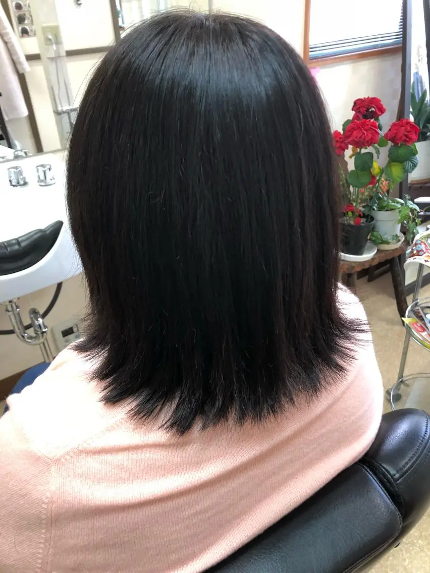 ミディアム 外ハネヘア 縮毛矯正 石塚 浩のヘアスタイル
