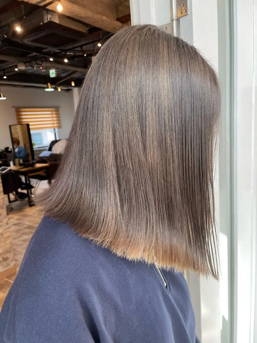 セミロング カラー アッシュ ヘアカラー YUI/ ブリーチカラー🌷のヘアスタイル