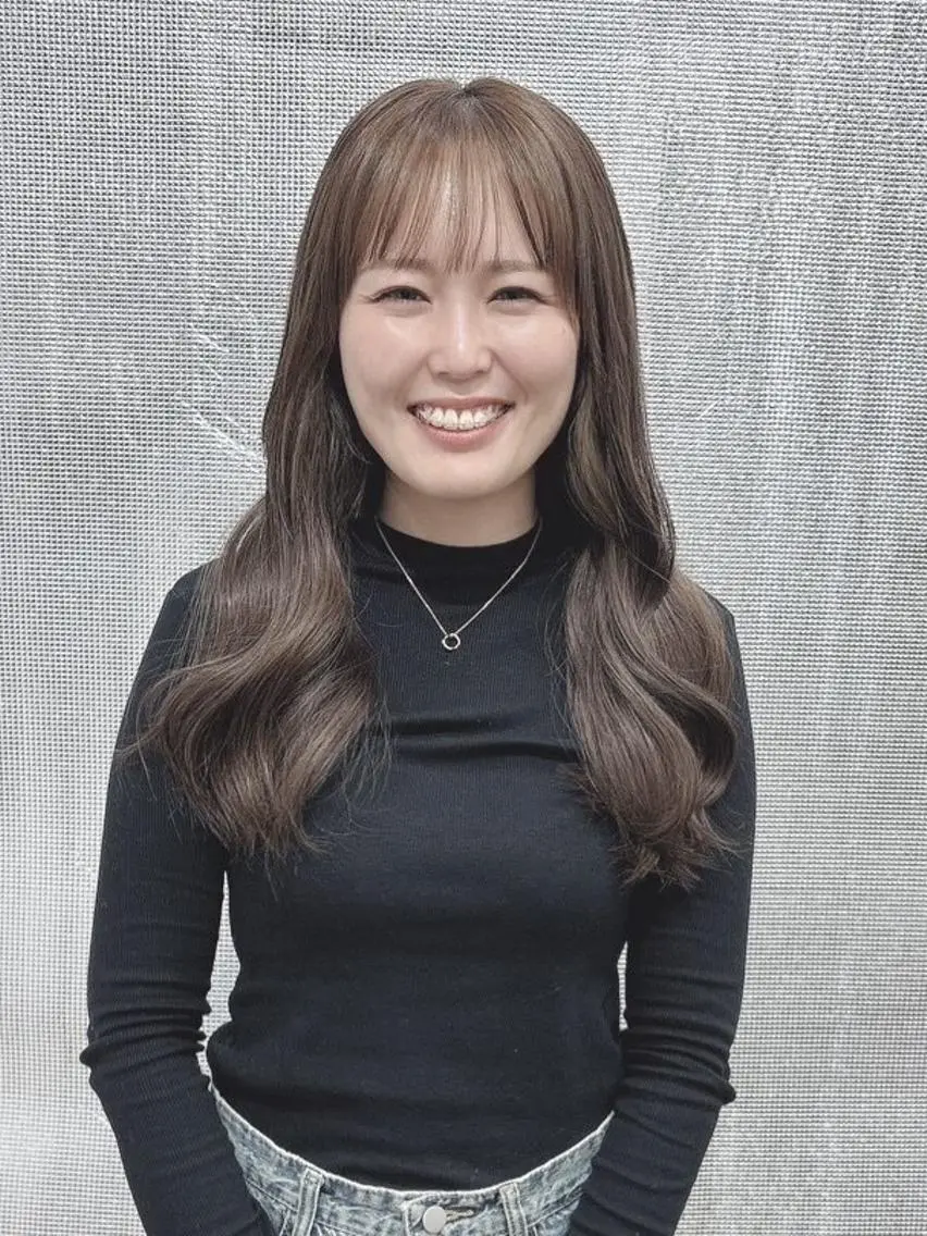 ロング カラー ヘアアレンジ シールエクステ バレイヤージュ ブリーチ ケアブリーチ ダブルカラー LIP 大阪本店 エクステ MISAのヘアスタイル